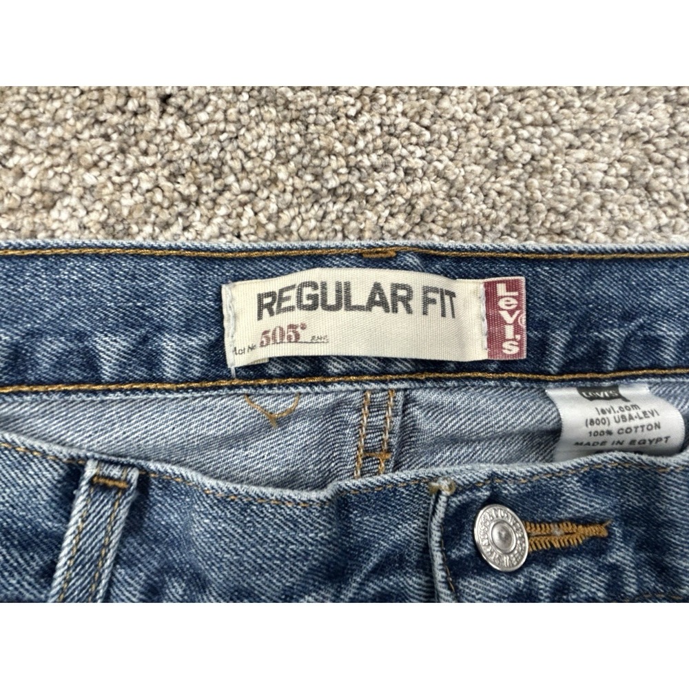 Levis 505 Jeans Mens 42x32 Blue Denim Regular Fit Straight Leg Medium Stone Wash - Picture 6 of 11